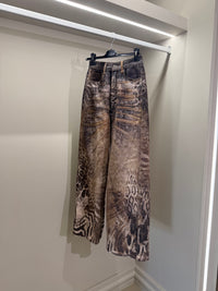 It Girl Jeans