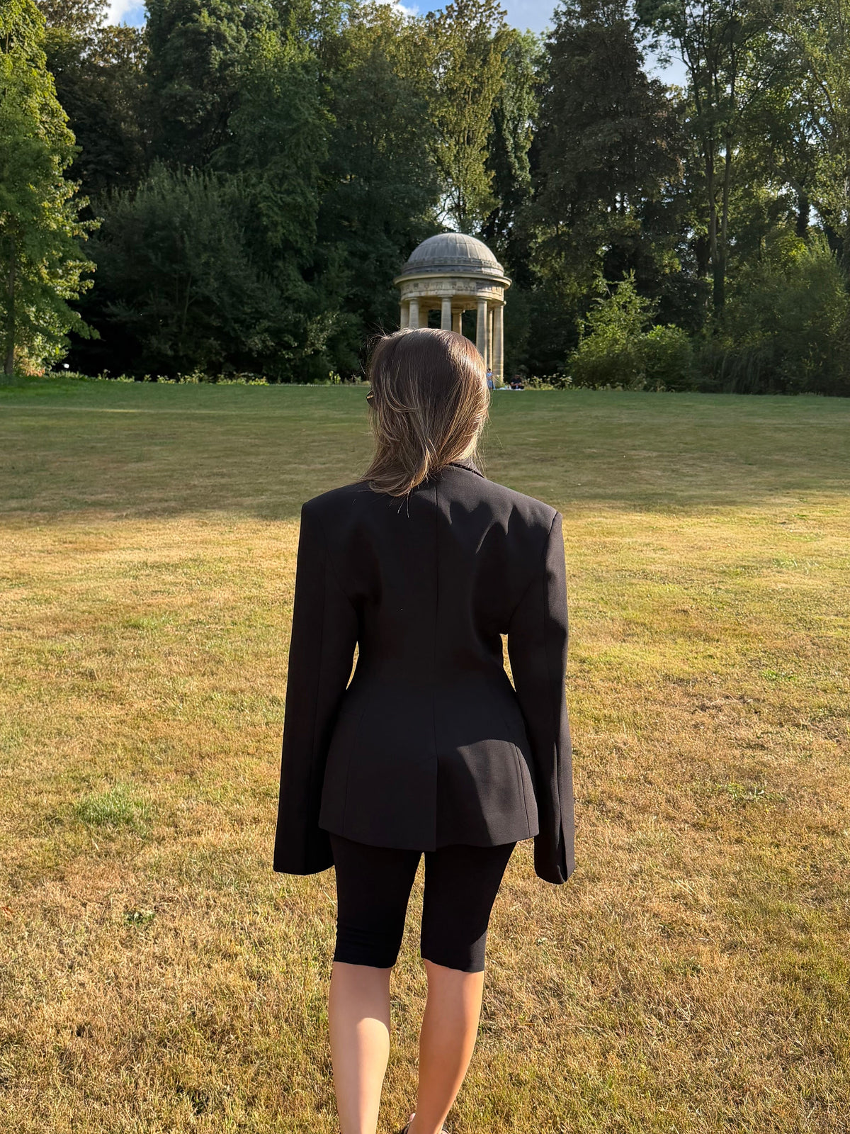 Hourglass Blazer Black