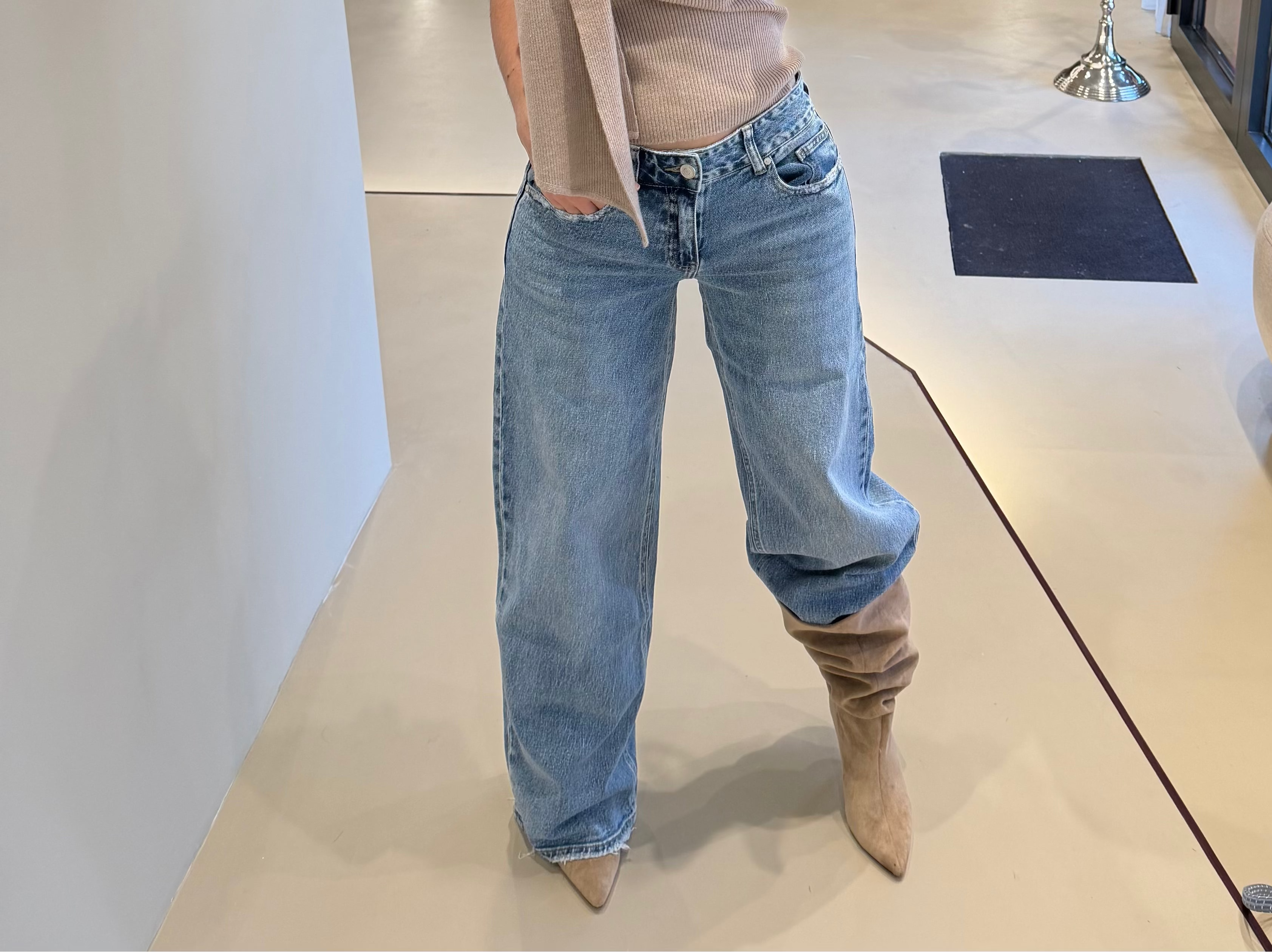 Queen Hearts Low Waist
